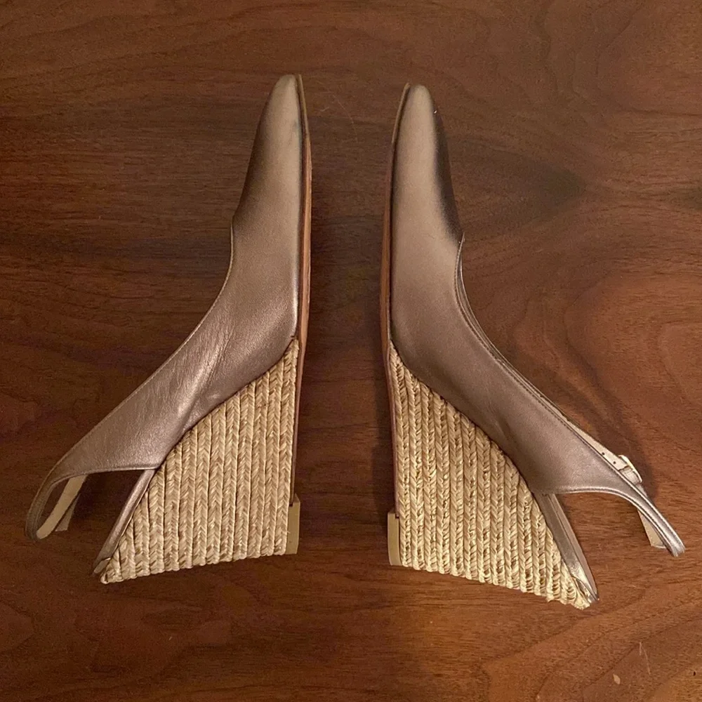 Stuart Weitzman - Picture 5 of 15